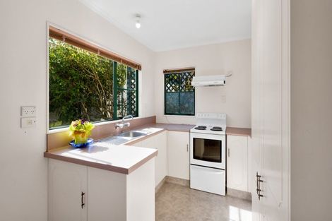 Photo of property in 70-76 Whiteley Street, Moturoa, New Plymouth, 4310