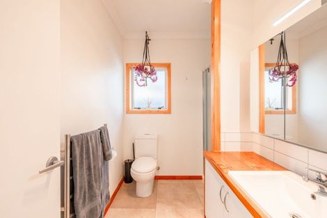 Photo of property in 32 Ballintoy Park Drive, Welcome Bay, Tauranga, 3175
