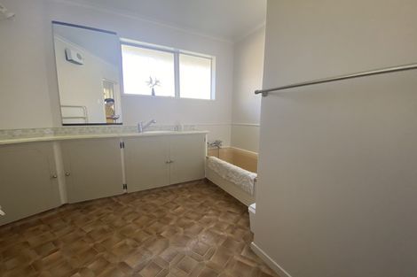 Photo of property in 8 Gibbs Place, Halswell, Christchurch, 8025