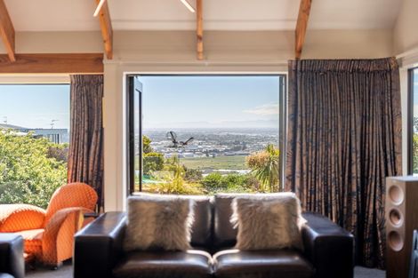 Photo of property in 245 Cannon Hill Crescent, Mount Pleasant, Christchurch, 8081