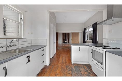 Photo of property in 37 Gresford Street, Edgeware, Christchurch, 8013