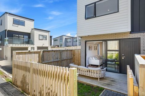 Photo of property in 3/22 Coniston Avenue, Te Atatu South, Auckland, 0610