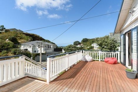 Photo of property in 94 Eden Street, Island Bay, Wellington, 6023