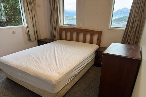Photo of property in 8 Earnslaw Terrace, Queenstown, 9300