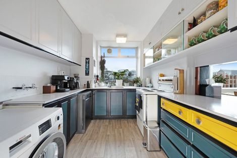 Photo of property in Jerningham Apartments, 20 Oriental Terrace, Oriental Bay, Wellington, 6011