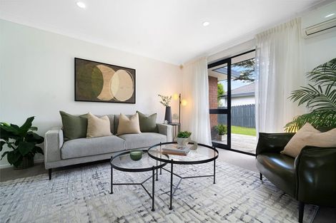 Photo of property in 8 Coupland Court, Glendene, Auckland, 0602