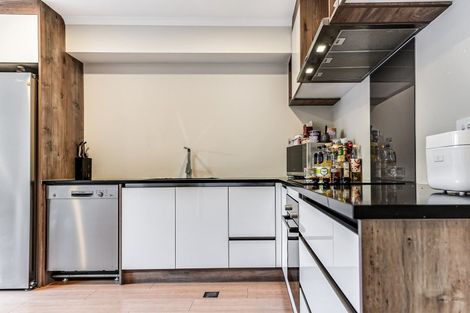 Photo of property in 90u2 Carrington Avenue, Silverdale, Hamilton, 3216