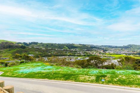 Photo of property in 22 Camber Drive, Whitby, Porirua, 5024