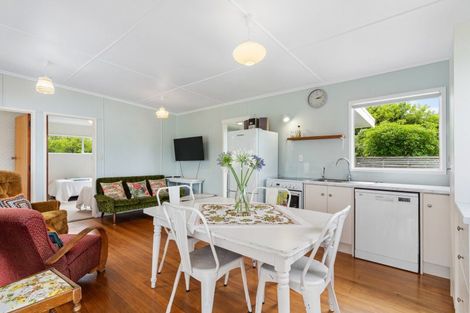 Photo of property in 132 Achilles Avenue, Whangamata, 3620