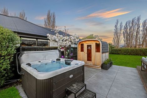 Photo of property in 32 Bronco Drive, Aidanfield, Christchurch, 8025