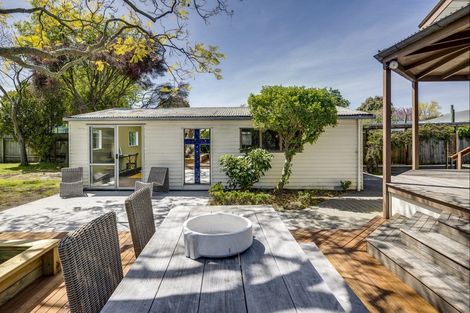 Photo of property in 3 Moeller Street, Taradale, Napier, 4112