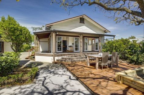 Photo of property in 3 Moeller Street, Taradale, Napier, 4112
