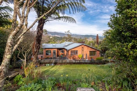 Photo of property in 347 Main Road North, Brown Owl, Upper Hutt, 5018