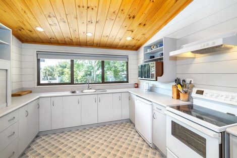 Photo of property in 210 Main Street, Greytown, 5712