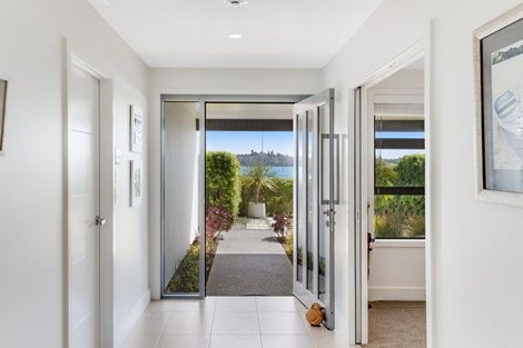 Photo of property in 8a The Parade, Bucklands Beach, Auckland, 2012