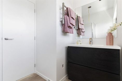 Photo of property in 40e Kenderdine Road, Papatoetoe, Auckland, 2025