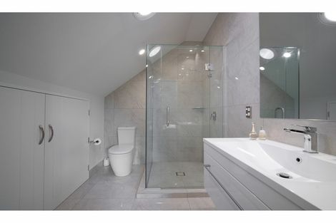 Photo of property in 17 Innes Road, St Albans, Christchurch, 8052