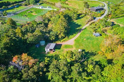 Photo of property in 1261 Frankley Road, Hurworth, New Plymouth, 4371