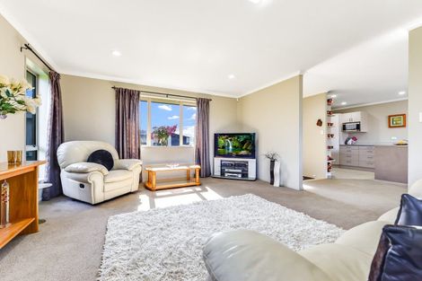 Photo of property in 57 Aquila Crescent, Rototuna North, Hamilton, 3210