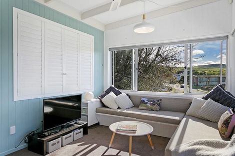 Photo of property in 22 Alberta Street, Acacia Bay, Taupo, 3330