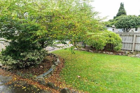 Photo of property in 2 Steeles Lane, Western Heights, Rotorua, 3015