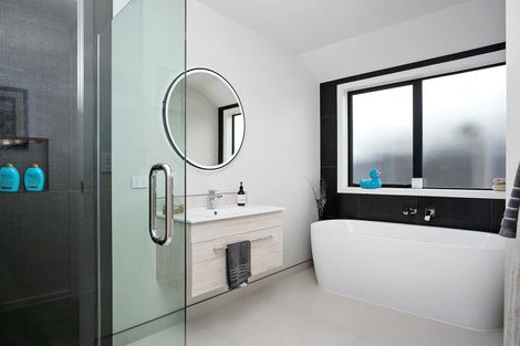 Photo of property in 14 Ruge Court, Cambridge, 3434