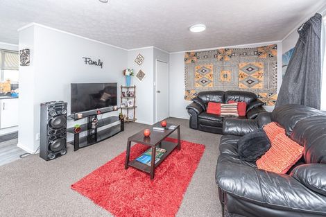 Photo of property in 17 Lee Street, Castlecliff, Whanganui, 4501