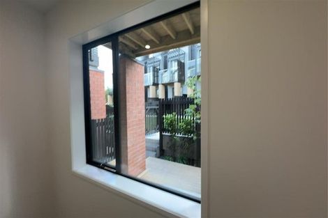 Photo of property in 22 Parkwood Avenue, Westgate, Auckland, 0614