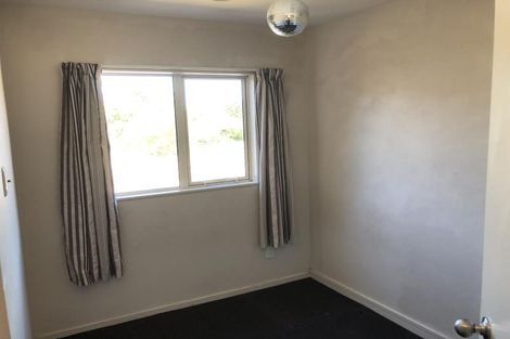 Photo of property in 8 Waldie Grove, Avalon, Lower Hutt, 5011