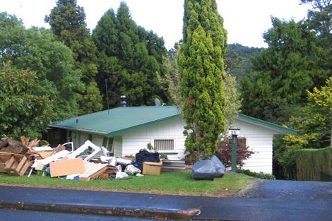 Photo of property in 25 Rimutaka Place, Titirangi, Auckland, 0604