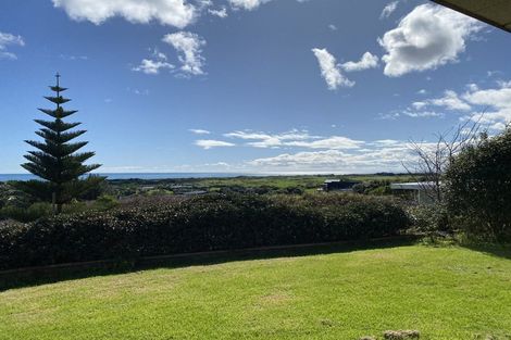 Photo of property in 188 Peka Peka Road, Peka Peka, Waikanae, 5391