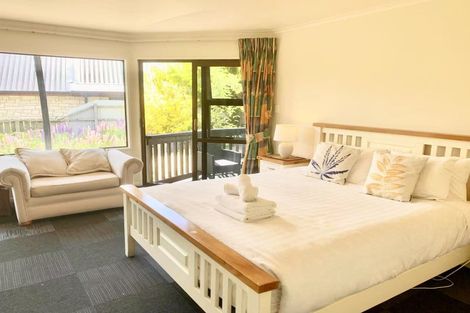 Photo of property in 1 Burnett Place, Lake Tekapo, 7999