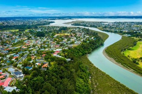 Photo of property in 81c Colwill Road, Massey, Auckland, 0614