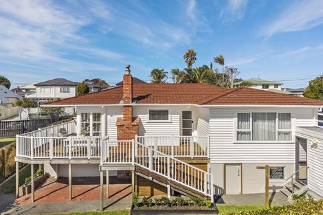 Photo of property in 1/10 Raines Avenue, Forrest Hill, Auckland, 0620