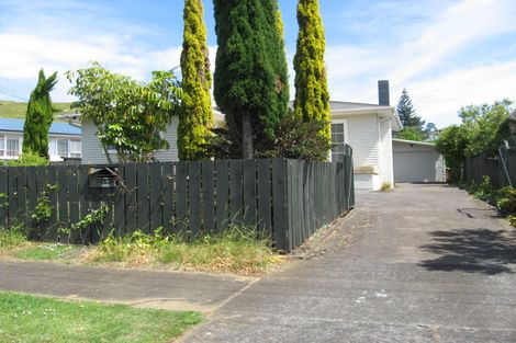 Photo of property in 16 Koru Street, Mangere Bridge, Auckland, 2022