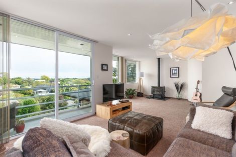 Photo of property in 9 Pembridge Lane, Westmorland, Christchurch, 8025