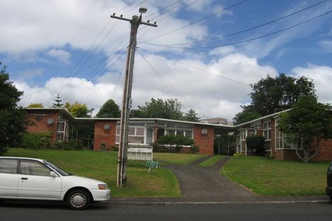 Photo of property in 1/13 Napoleon Avenue, Milford, Auckland, 0620
