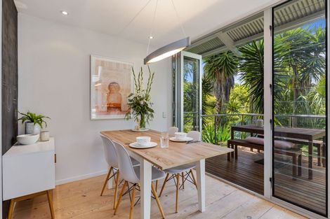 Photo of property in 50a Colonial Road, Birkenhead, Auckland, 0626