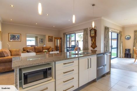 Photo of property in 14 Hampshire Court, Flagstaff, Hamilton, 3210