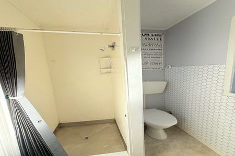 Photo of property in 36 Riverhills Avenue, Pakuranga Heights, Auckland, 2010