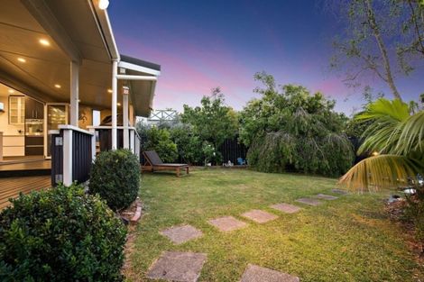 Photo of property in 40 Hartley Terrace, Massey, Auckland, 0614