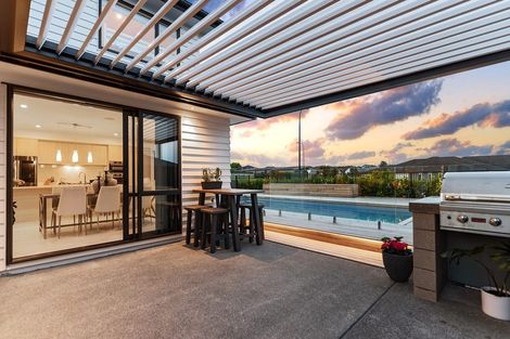 Photo of property in 31 Pohutukawa Parade, Riverhead, 0820