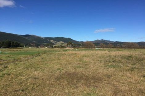 Photo of property in 242 Wallaceville Road, Wallaceville, Upper Hutt, 5371