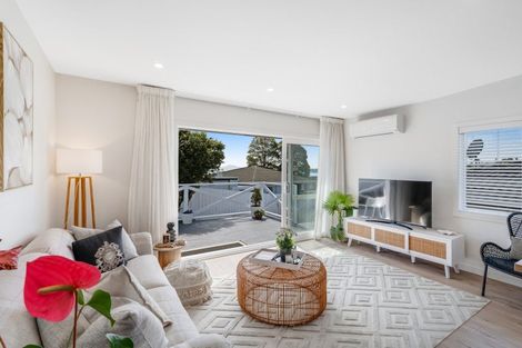 Photo of property in 1/7 Tuscan Place, Half Moon Bay, Auckland, 2012