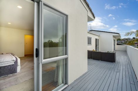 Photo of property in 1/22 Valley Road, Browns Bay, Auckland, 0630