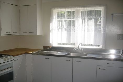 Photo of property in 3-5 Knoll Street, Island Bay, Wellington, 6023