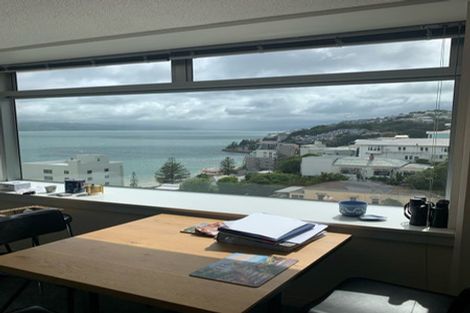 Photo of property in Jerningham Apartments, 20 Oriental Terrace, Oriental Bay, Wellington, 6011