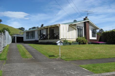 Photo of property in 20 Koru Street, Mangere Bridge, Auckland, 2022