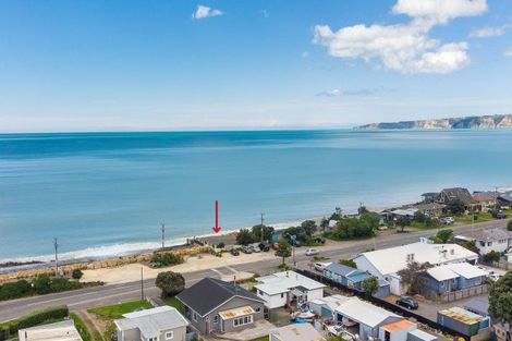 Photo of property in 7 Clifton Road, Haumoana, 4102