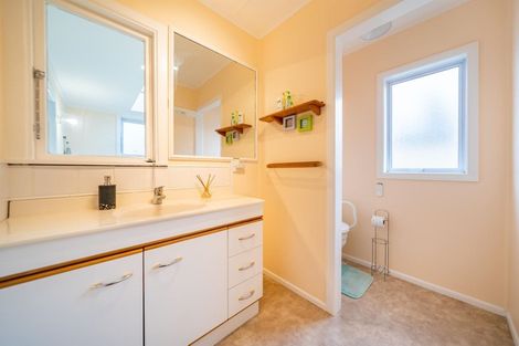 Photo of property in 6 Mckay Street, Wainuiomata, Lower Hutt, 5014